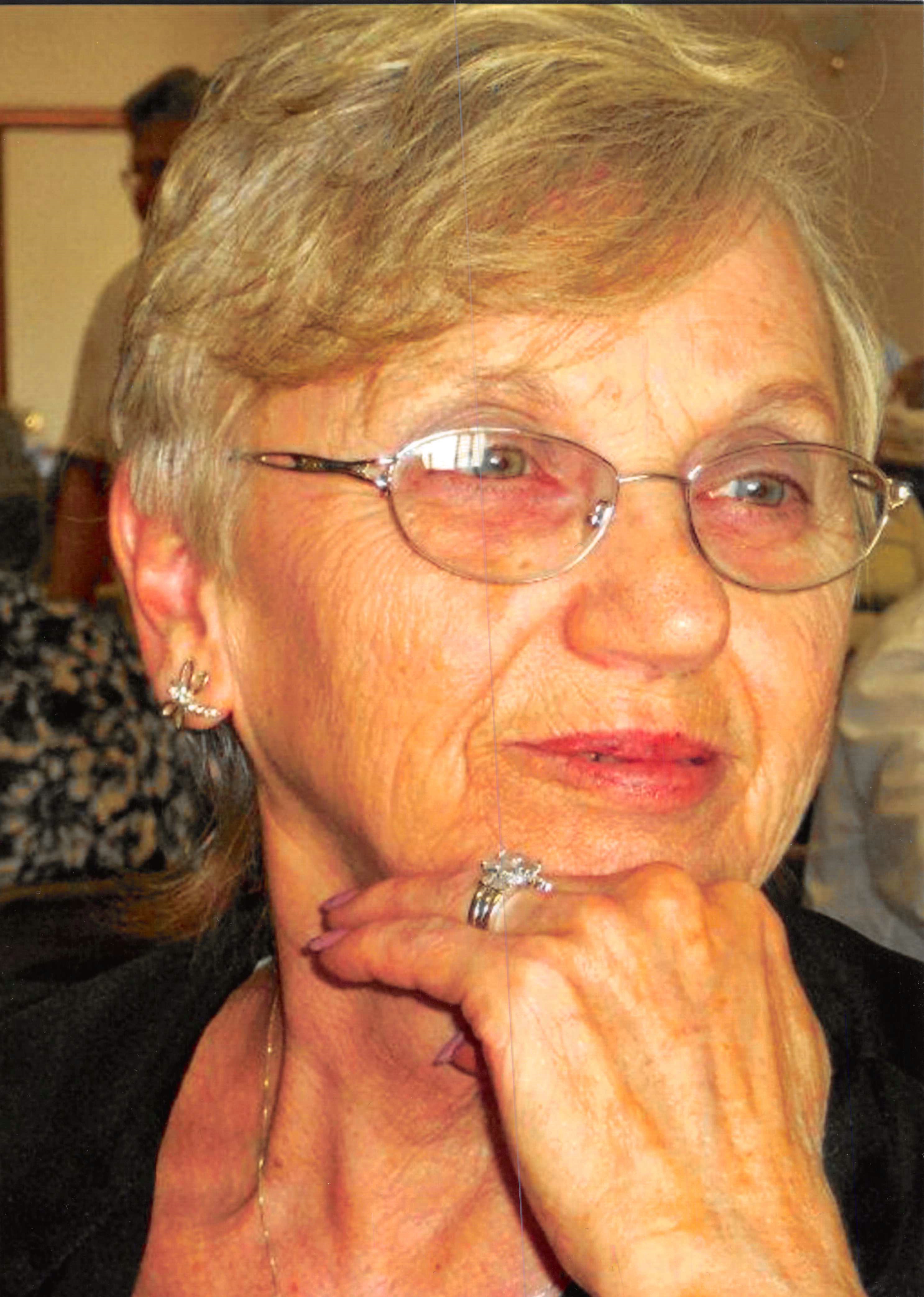 Linda Kay Davis Obituary on Michigan Memorial Funeral Home